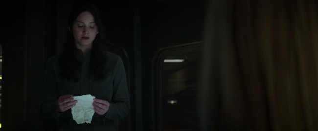 Mockingjay1_1250.jpg