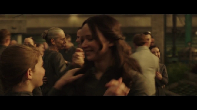 HungerGamesMockingjay2Trailer_0037.jpg