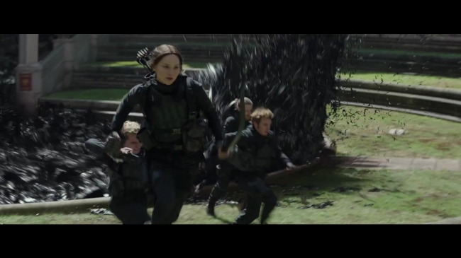 HungerGamesMockingjay2Trailer_0074.jpg