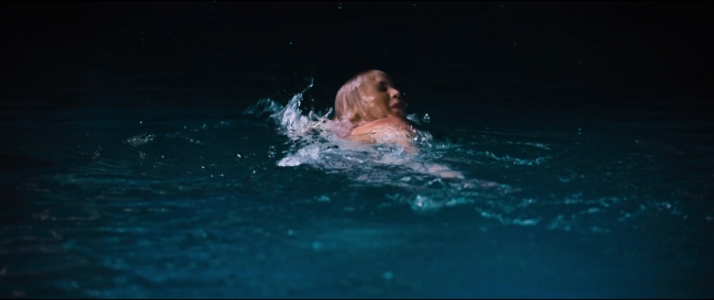 Passengers_2422.jpg