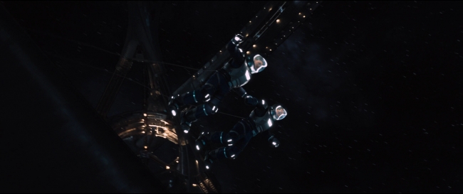 Passengers_2717.jpg
