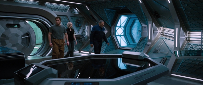 Passengers_3608.jpg