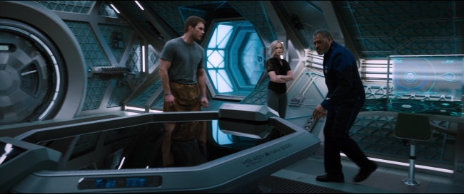 Passengers_3629.jpg
