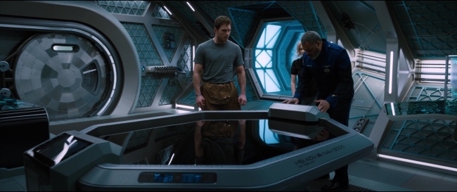 Passengers_3630.jpg