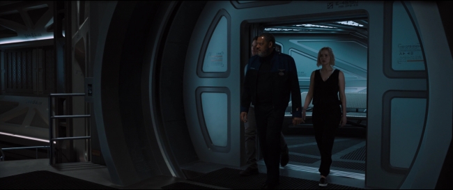 Passengers_4034.jpg