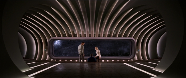 Passengers_4164.jpg