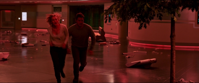 Passengers_4243.jpg