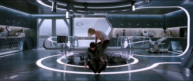 Passengers_4909.jpg
