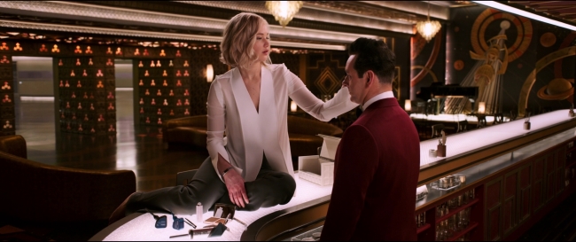 Passengers_5057.jpg