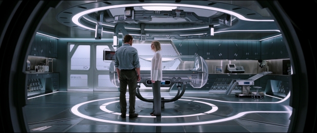 Passengers_5125.jpg
