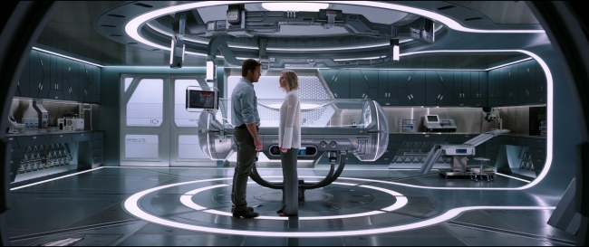 Passengers_5128.jpg