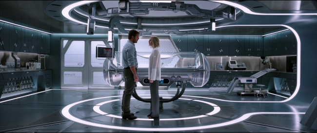 Passengers_5131.jpg