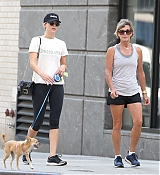 Filename=jennifer-17.jpg
Filesize=1697KiB
Dimensions=2040x2093
Date added=Aug 30, 2018 jennifer-17.jpg