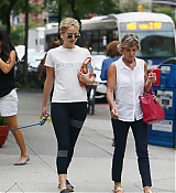 Filename=jennifer-lawrence-out-in-nyc-picturepub-30.jpg
Filesize=3915KiB
Dimensions=3456x5184
Date added=Aug 29, 2018 jennifer-lawrence-out-in-nyc-picturepub-30.jpg